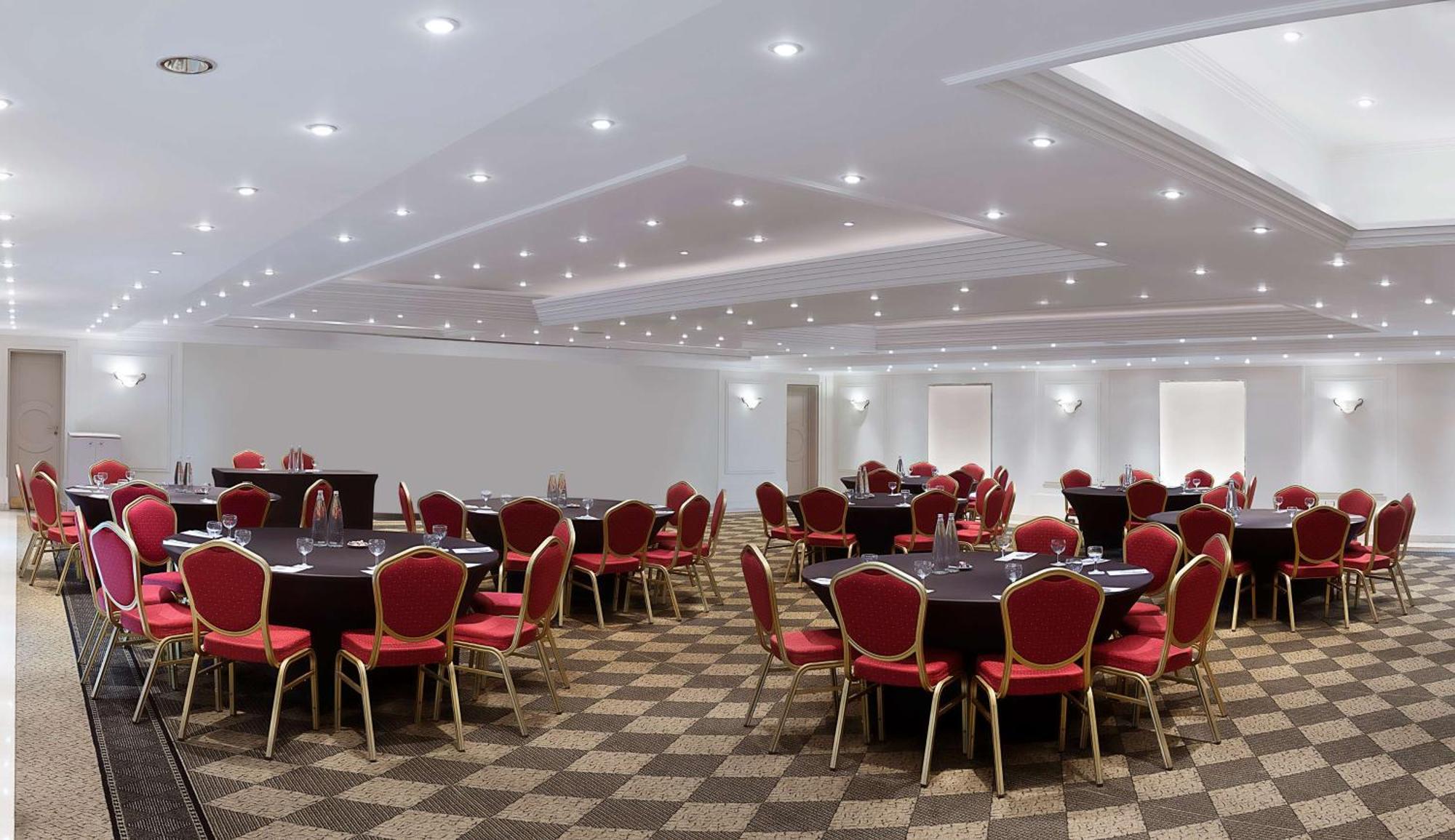 Radisson Blu Martinez Beirut Hotel Luaran gambar The ballroom