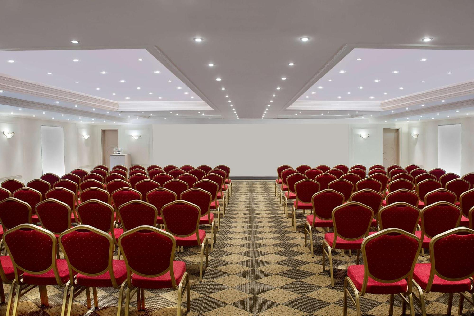 Radisson Blu Martinez Beirut Hotel Luaran gambar The ballroom