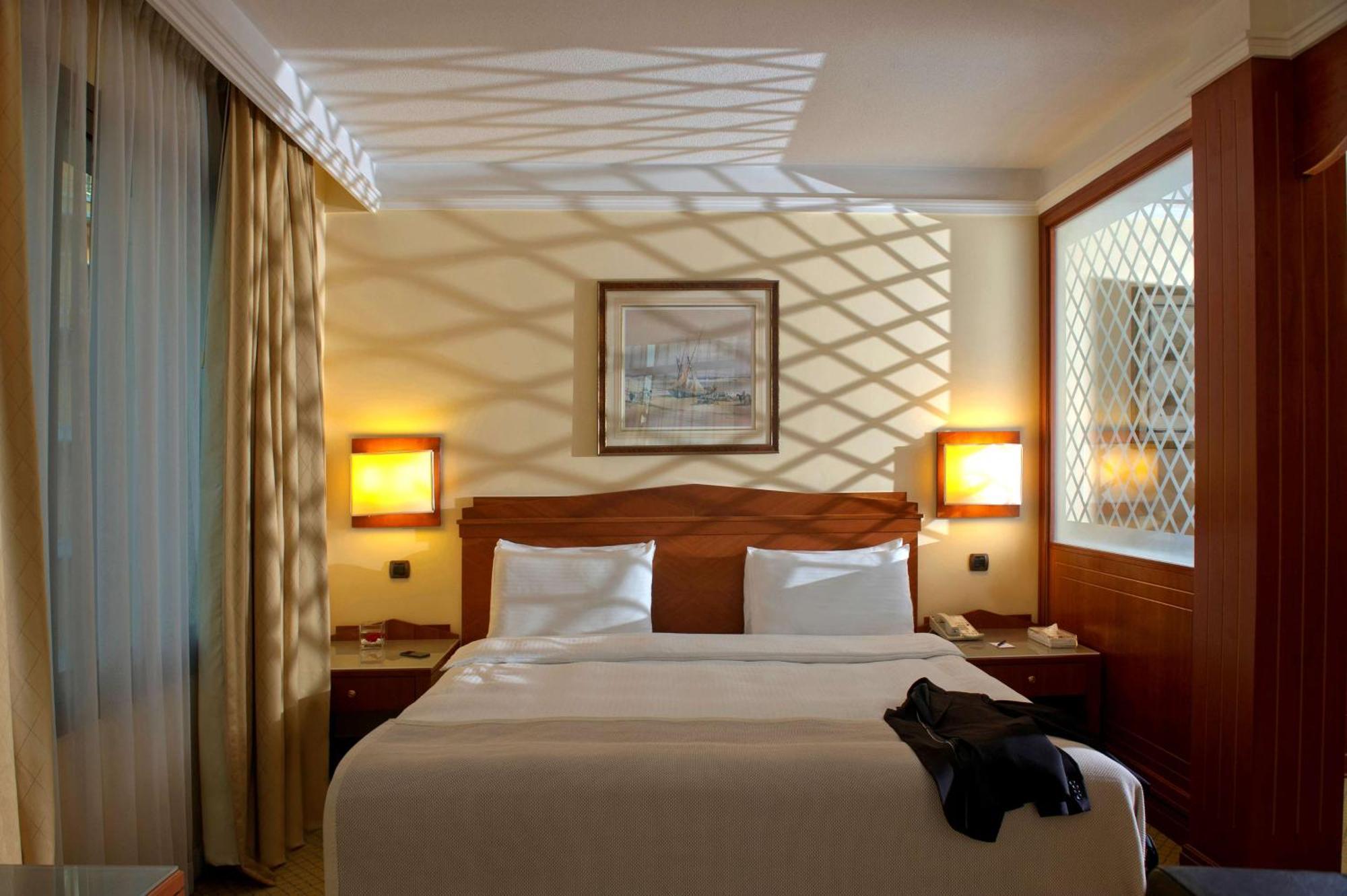 Radisson Blu Martinez Beirut Hotel Luaran gambar