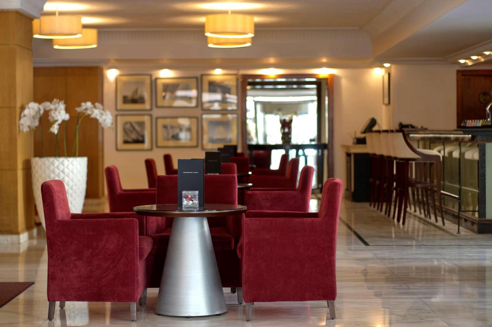 Radisson Blu Martinez Beirut Hotel Luaran gambar Lobby